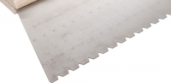 Шпатель 150 мм зубчастий BauGut BT-535-00-00