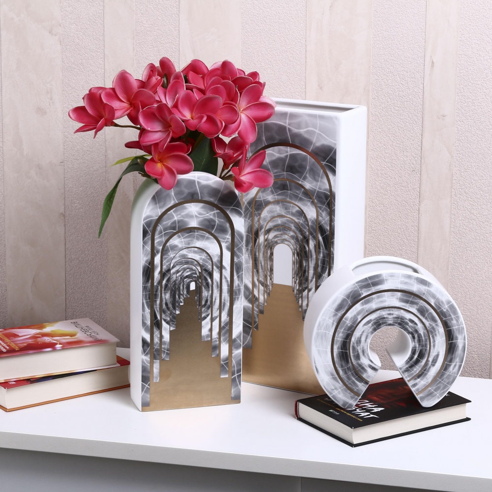 Статуетка Inari Gatsby 35х8х15,5 см сірий із золотим