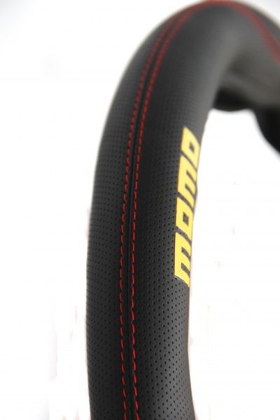 Чехол на руль MOMO SWC011BR черный с красным