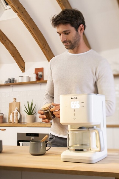 Кавомашина крапельна Tefal Sense CM693110