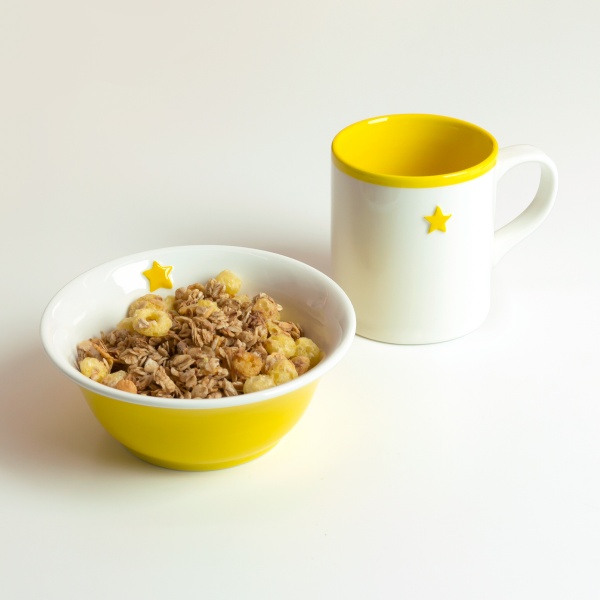 Чашка Детская фантазия 300 мл желтая MVM