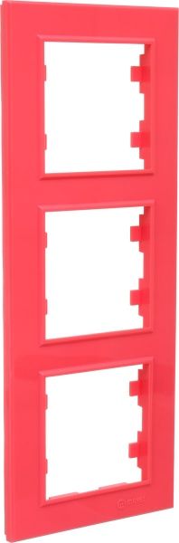 Рамка трехместная Makel Karea вертикальная розовый