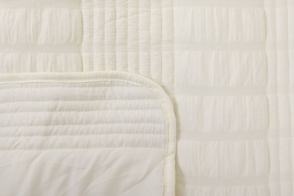 Покрывало Crushed 230x260 см La Nuit айвори 