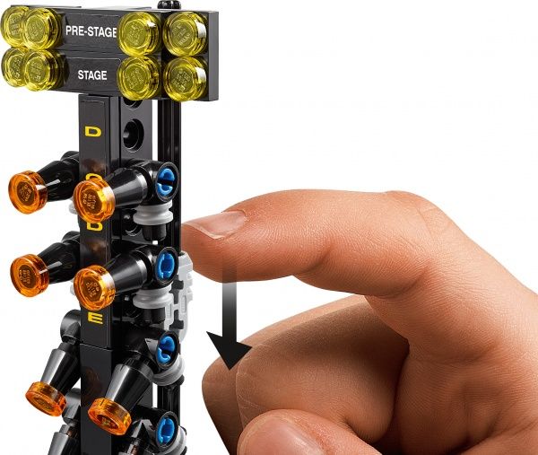 Конструктор LEGO Speed Champions Автомобили 2018 Dodge Challenger SRT Demon и 1970 Dodge Charger R/T 75893