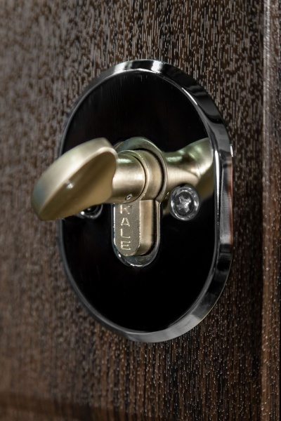 Двері вхідні Булат Термо House-703 венге темний 2050x850 мм праві