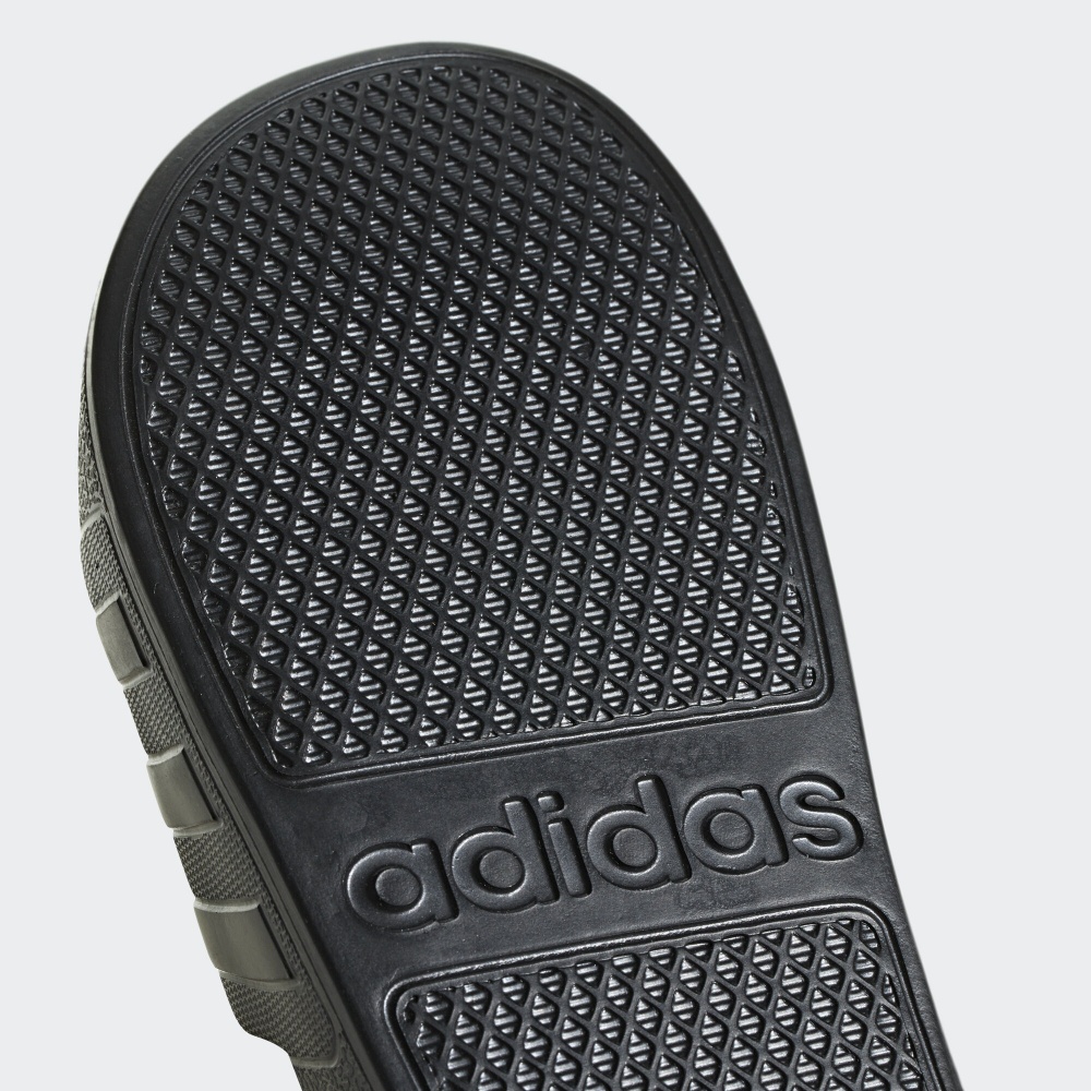 Шльопанці Adidas ADILETTE AQUA F35550 р.43 1/3 чорний