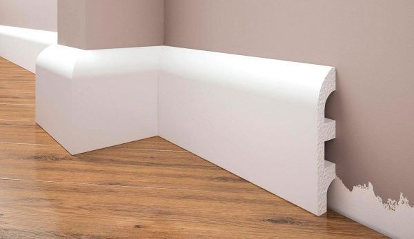 Плинтус Elegance LPC-19 Cezar белый 17,7х98х2000 мм 