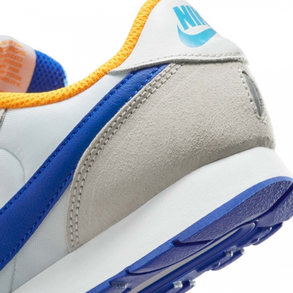 Кросівки Nike MD VALIANT CN8558-110 р.35,5 білий