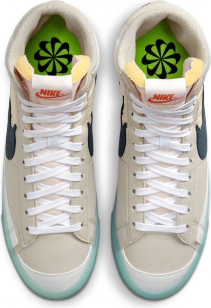 Кроссовки Nike Nike Blazer Mid '77 DH4505-200 р.US 7,5 бежевый