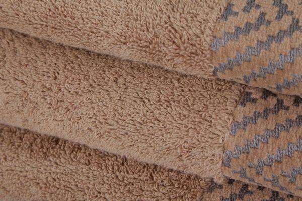 Рушник 100x150 см коричневий Arrows 