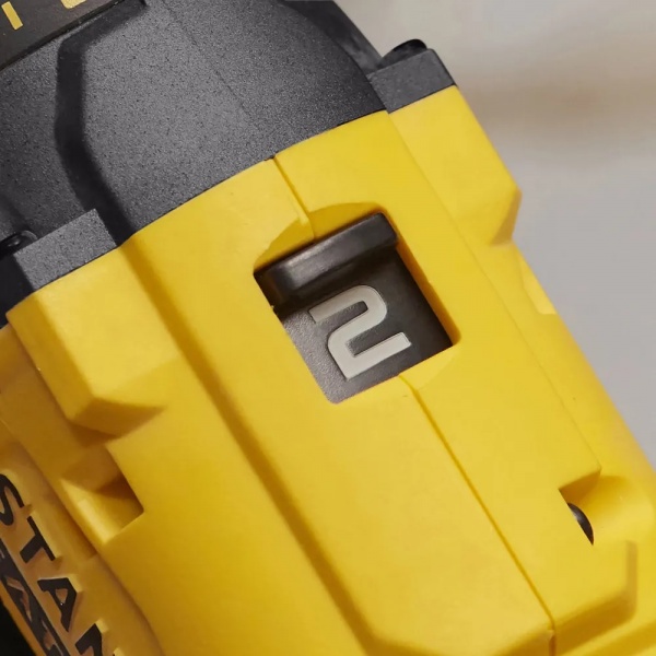 Шуруповерт акумуляторний Stanley SCD700C2K