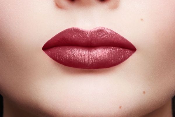 Помада губная L'Oreal Paris Color Riche 302 4,5 г