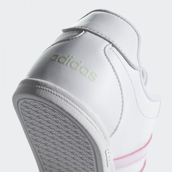 Кросівки Adidas CONEO QT DB0132 р.5 білий