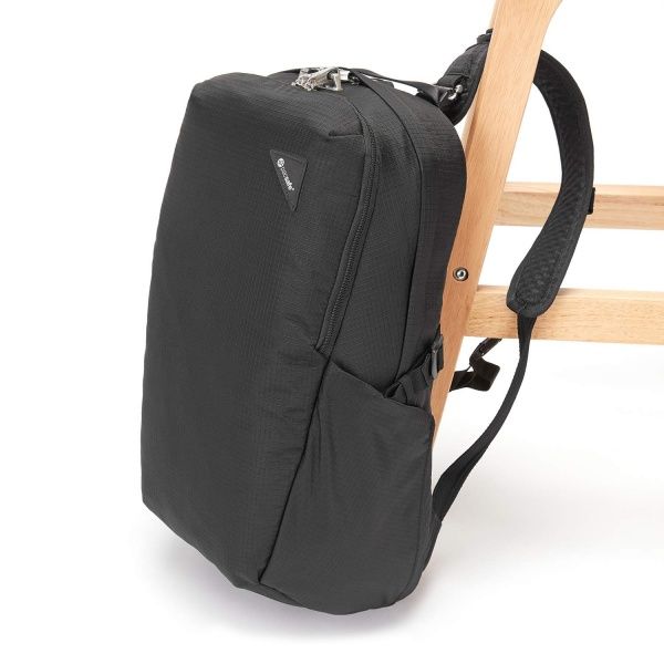 Рюкзак Pacsafe Vibe 25 13.3