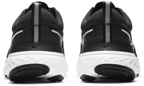 Кросівки Nike NIKE REACT MILER 2 CW7121-001 р.45 чорно-білий