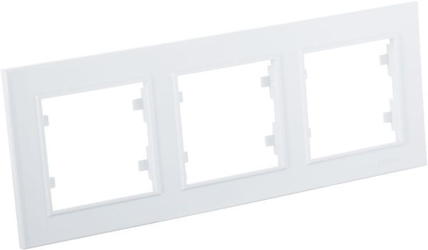 Рамка трехместная Makel Karea 00 горизонтальная белый