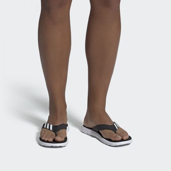 Шльопанці Adidas COMFORT FLIP FLOP EG2069 р. 8 чорний