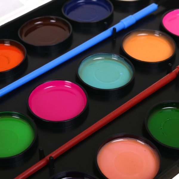 Акварель 18 цветов с кисточкой LL111029 Nota Bene