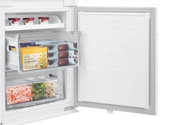 Встраиваемый холодильник Samsung BRB267054WW/UA