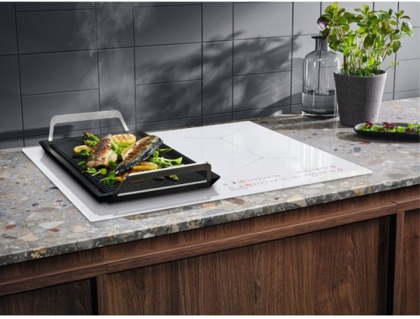 Варильна поверхня Electrolux CIS62449W