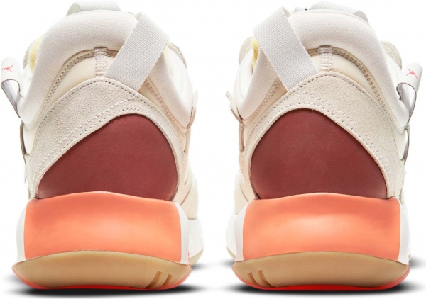 Кроссовки Jordan JORDAN MA2 SP DA2552-100 р.US 8,5 белый