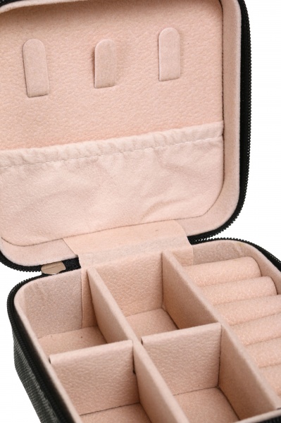 Скринька для прикрас чорний 10х10х5 см Minni Miu