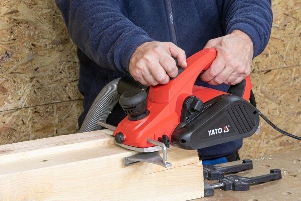 Електрорубанок YATO YT-82144