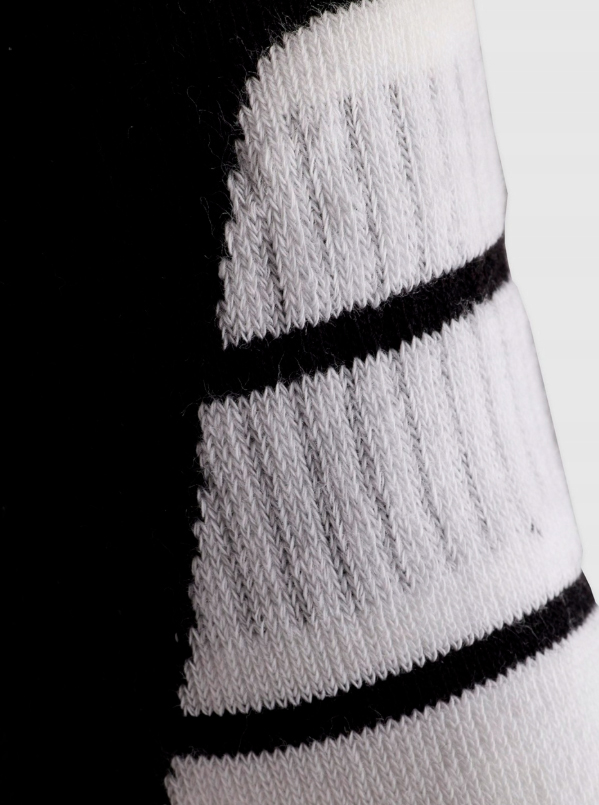 Шкарпетки 4F SOCKS FNK M240 4FWMM00UFSOM240-20S р.39-42 чорний 1 шт.