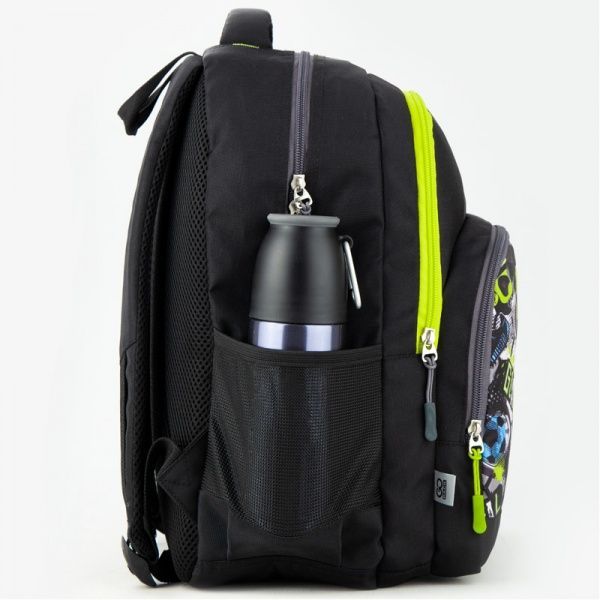 Рюкзак школьный GoPack Education 113-8 Play football 44611