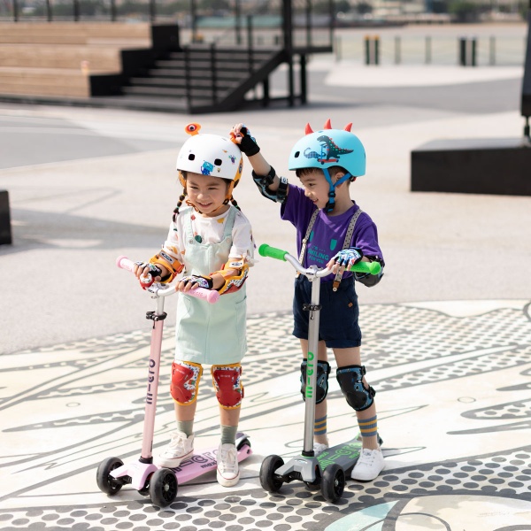 Самокат Micro Maxi PRO Deluxe розовый MMD090 