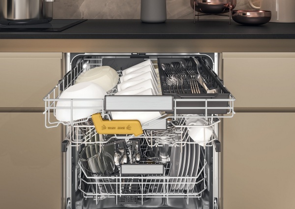 Вбудовувана посудомийна машина Whirlpool W8IHF58TU