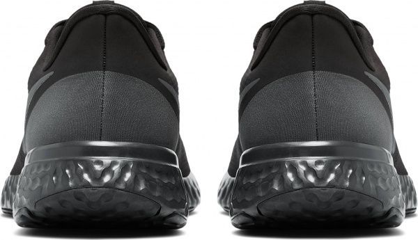 Кроссовки Nike NIKE REVOLUTION 5 BQ3204-001 р.11,5 черный