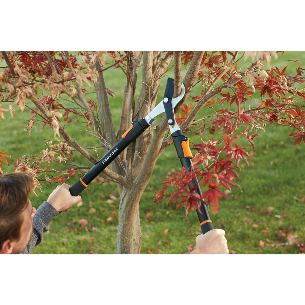 Сучкорез телескопический Fiskars плоскостной Solid L13