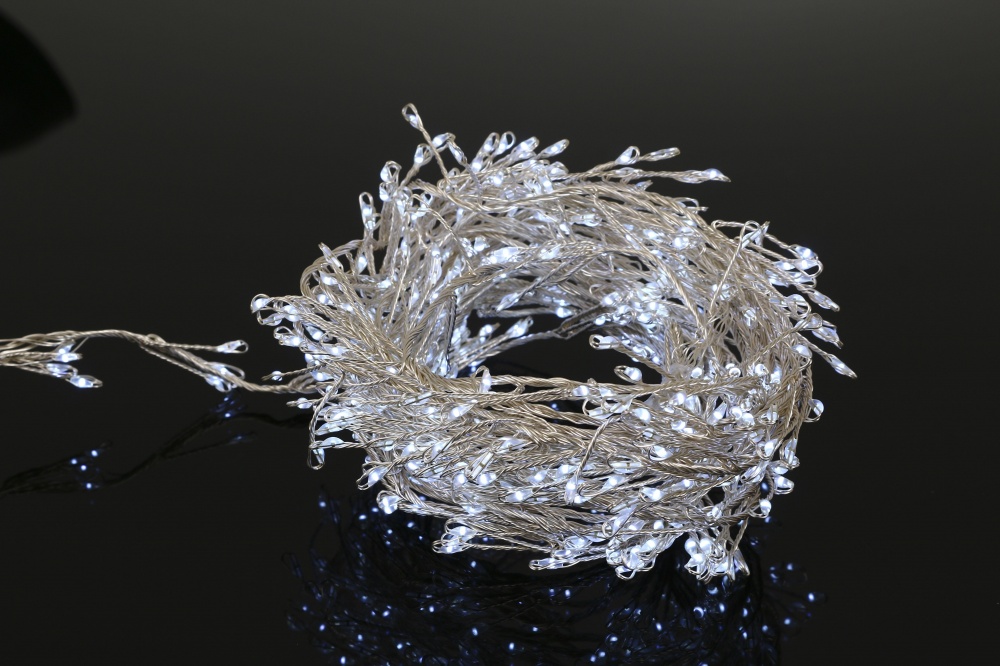 Электрогирлянда линейная Koopman встроенный светодиод (LED) 480 ламп 4,8 м (AX8717240)