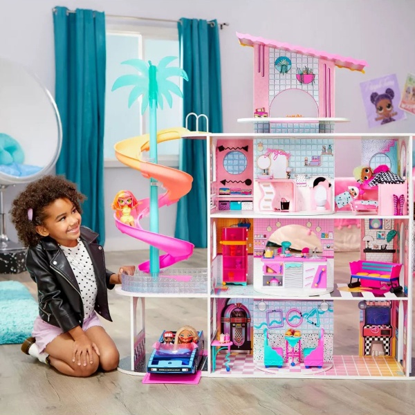 Ляльковий набір L.O.L. SURPRISE! O.M.G. Розкішний маєток з сюрпризом