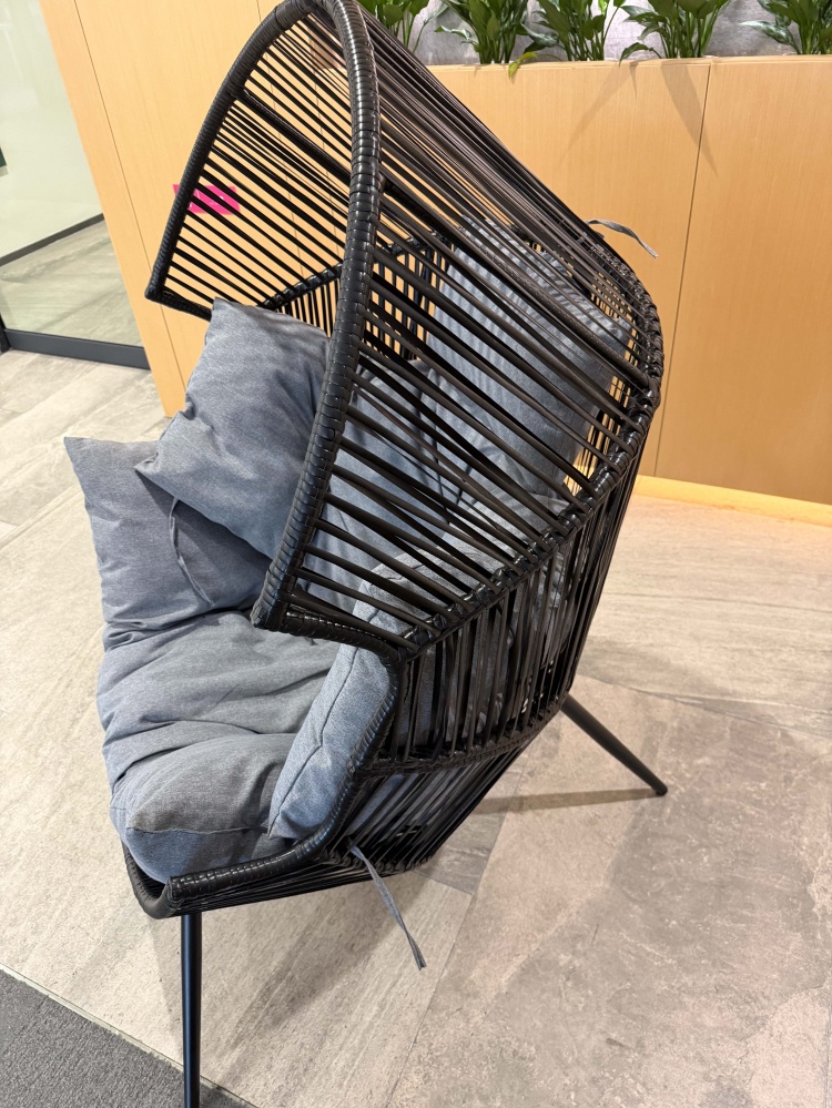 Кресло-кокон Indigo на ножках