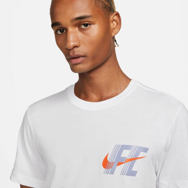 Футболка Nike DF FC TEE WHITESPACE FD0039-100 р.2XL білий