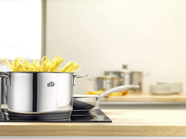 Набор посуды Bordeaux с стеклянными крышками 9 предметов Bordeaux BSF