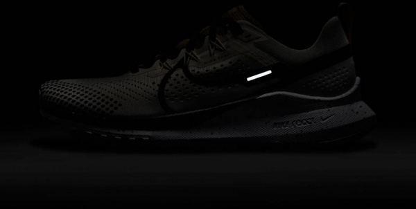 Кроссовки Nike NIKE REACT PEGASUS TRAIL 4 DJ6158-100 р.46 бежевый