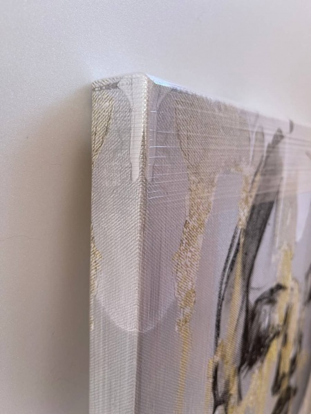 Репродукция Женское лицо в золоте 50x50 см Арт Фемелі 