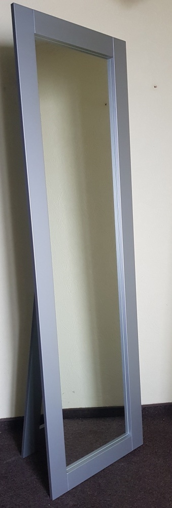 Напольное зеркало Украина МДФ ЛИРА 1640х490х40 мм алюминий