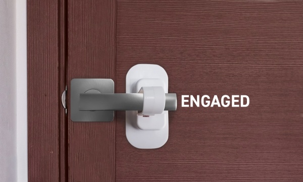 Замок на дверну ручку DreamBaby