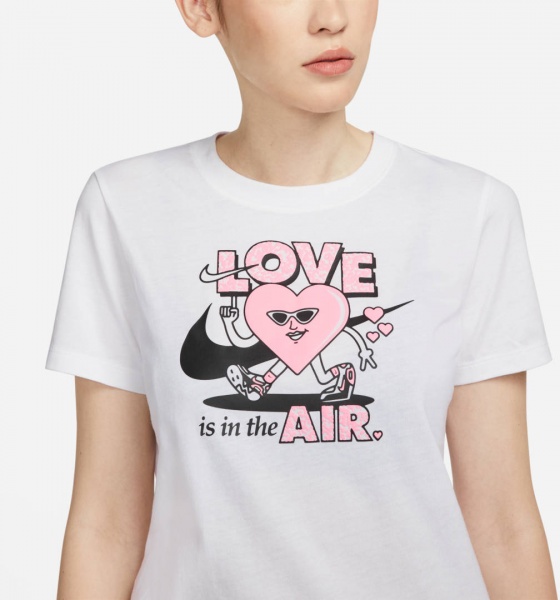 Футболка Nike W NSW TEE SS VDAY DN5878-100 р.M білий