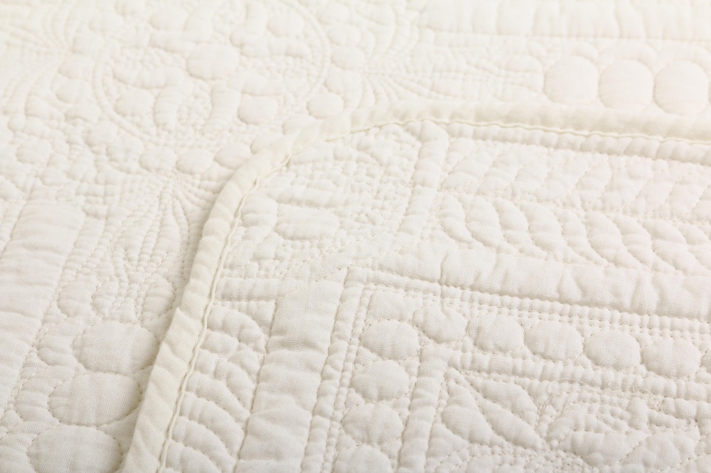 Покрывало декоративное Antero 180x220 см La Nuit айвори