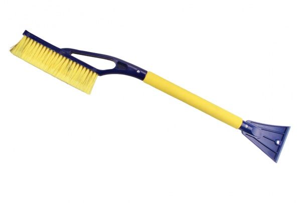 Щетка со скребком Goodyear WB-03 69 см GY000203 