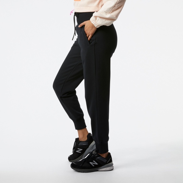 Брюки New Balance WP21503BK р. L черный