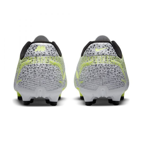 Бутсы Nike JR VAPOR 14 ACADEMY FG/MG CV0811-107 р. US 13C белый