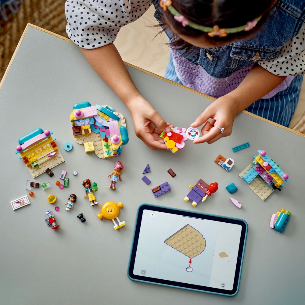 Конструктор LEGO Friends Конфета Хартлейк-Сити 42649