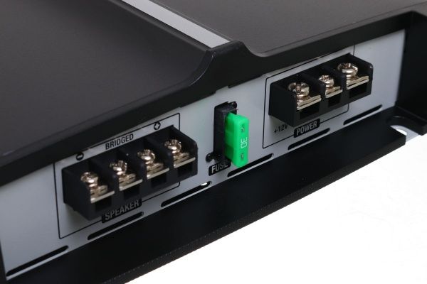 Автомобильный усилитель Calcell CL 2.75 