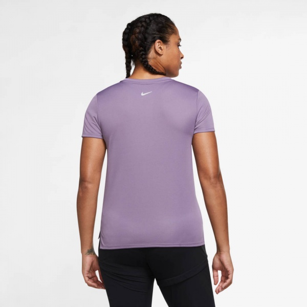 Футболка Nike W NK DF SWSH RUN TOP SS DD4898-574 р.XS фіолетовий